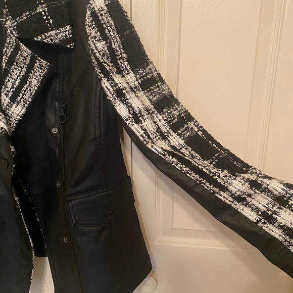 White House Black Market Tweed Moto Jacket SZ 8 - Picture 9 of 10